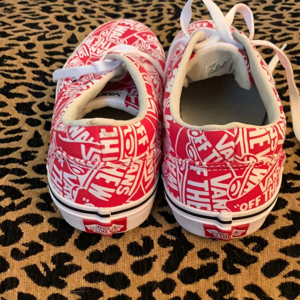 Youth Red Off The Wall Vans Size 7